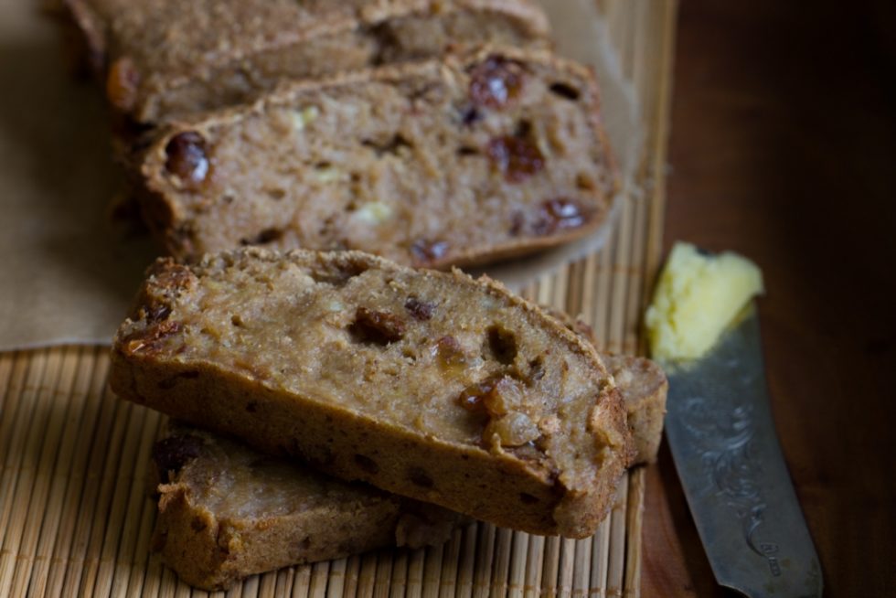 Das beste Ayurveda-Bananen-Rosinenbrot - Verena Becker